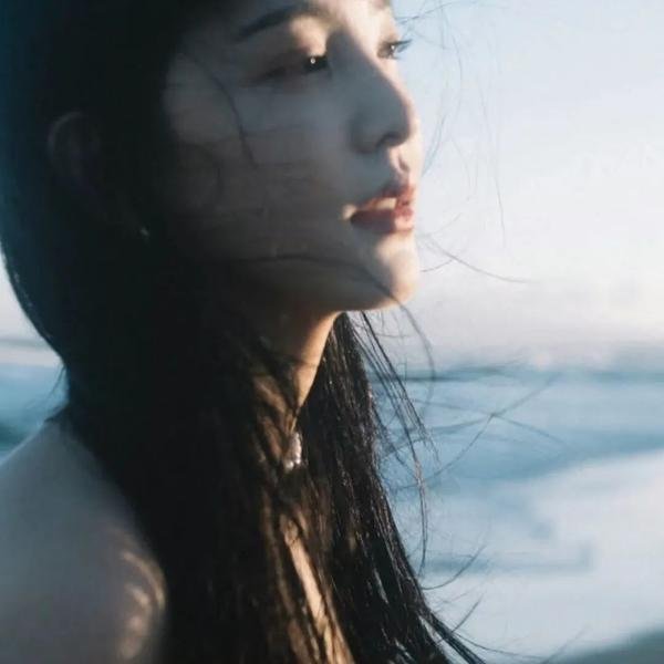 天空下的钢琴